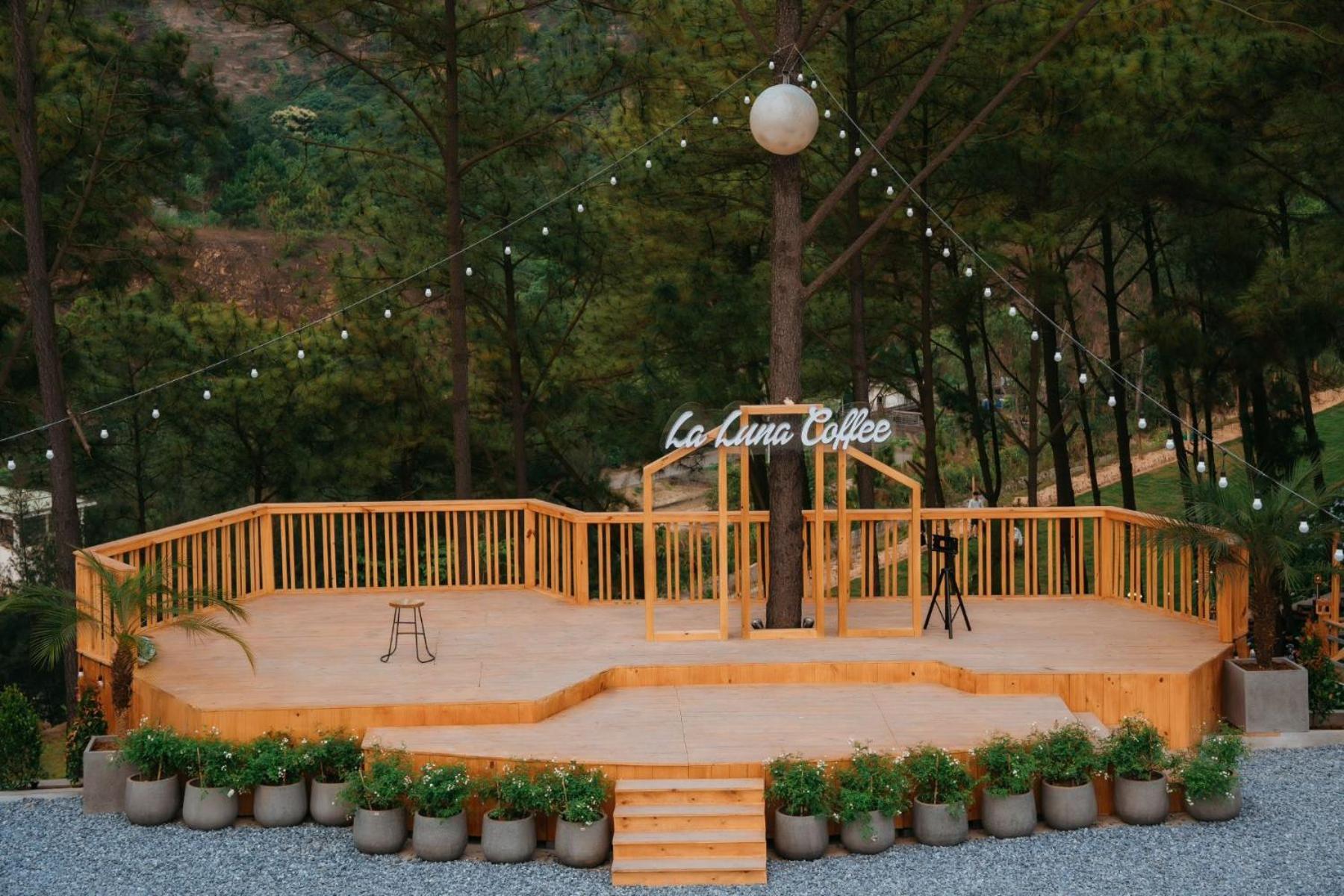 Nha Nghi Anh Dung Ha Long Exterior foto