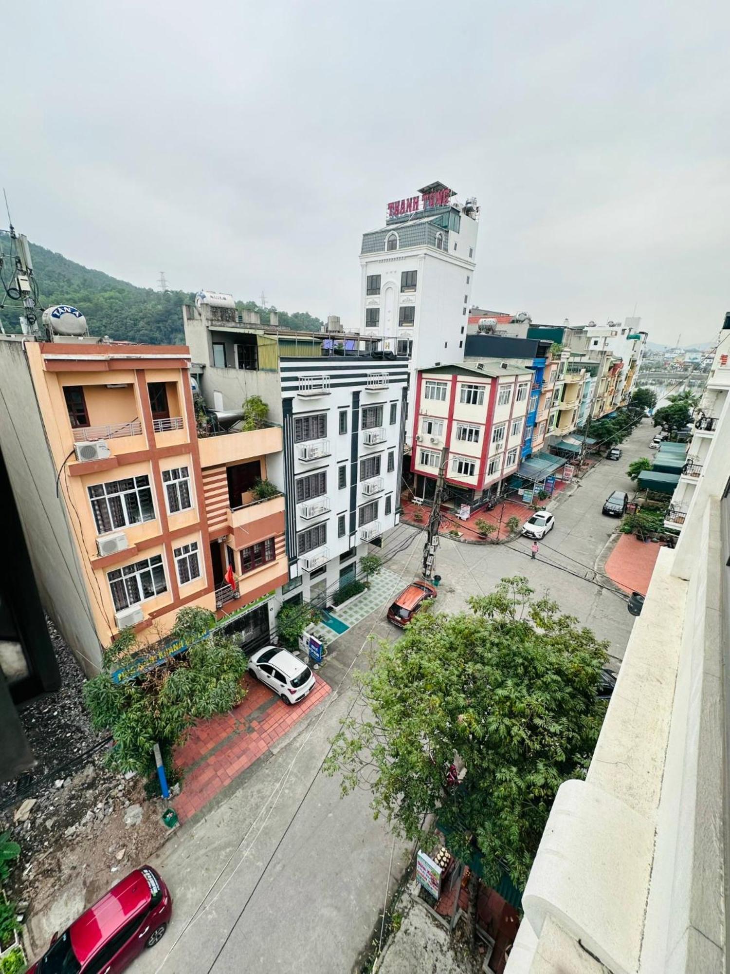 Nha Nghi Anh Dung Ha Long Exterior foto
